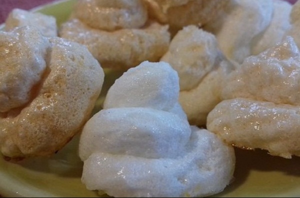 Keto Meringue Cookies Sugar-Free, Egg Fast Snack