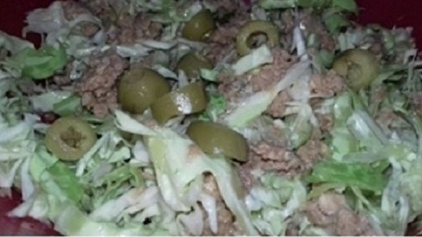 Tuna Salad with Cabbage and Olives! Low-Carb & Low-Calorie Recipe