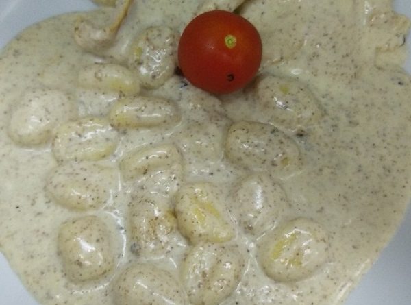Keto Gnocchi with Mushrooms sauce and Heavy Cream - Recipe