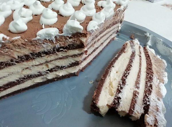 Layered Keto Cake with Chocolate Cake Mix - Recipe